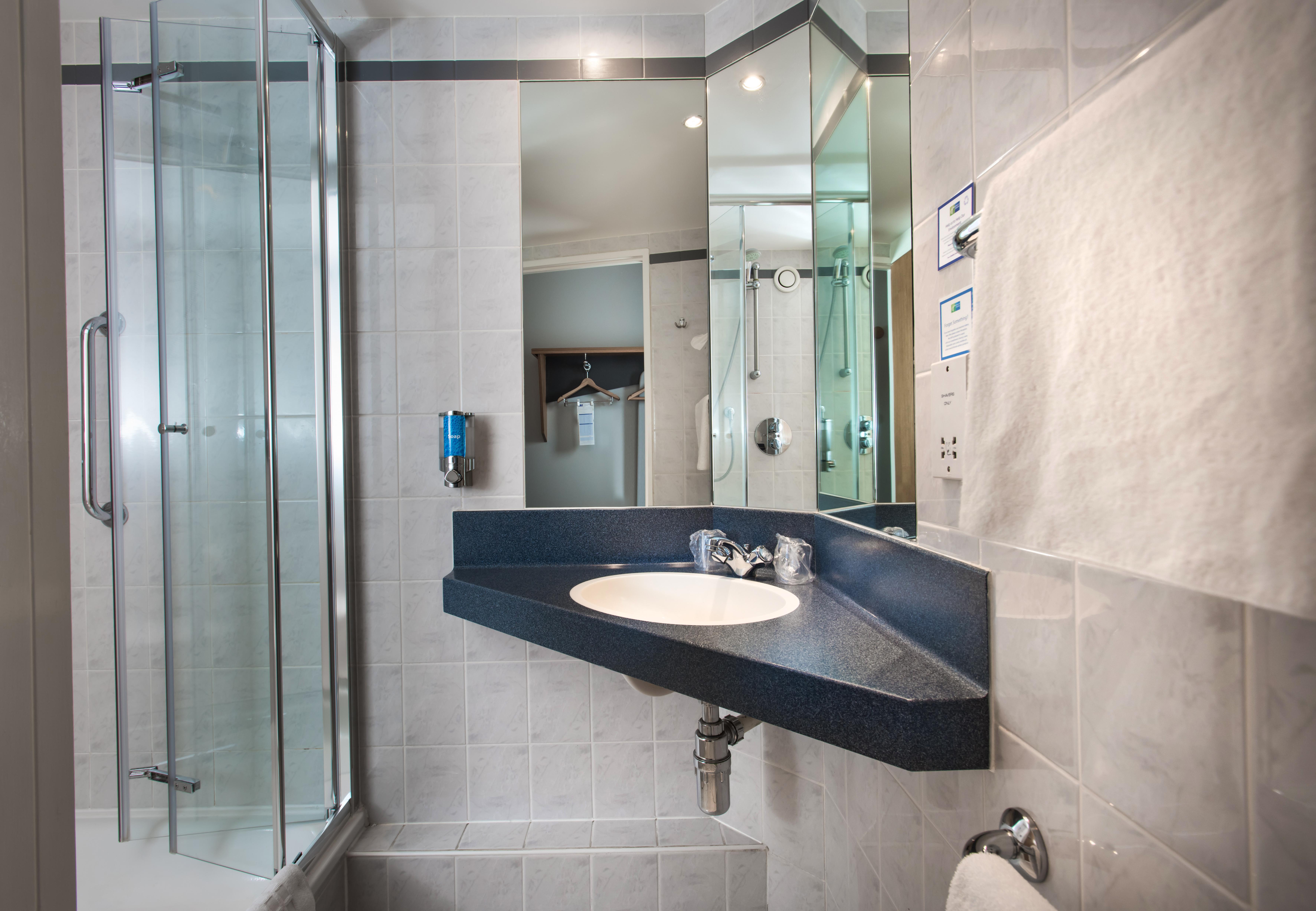 קאסל דונינגטון Holiday Inn Express East Midlands Airport By Ihg מראה חיצוני תמונה
