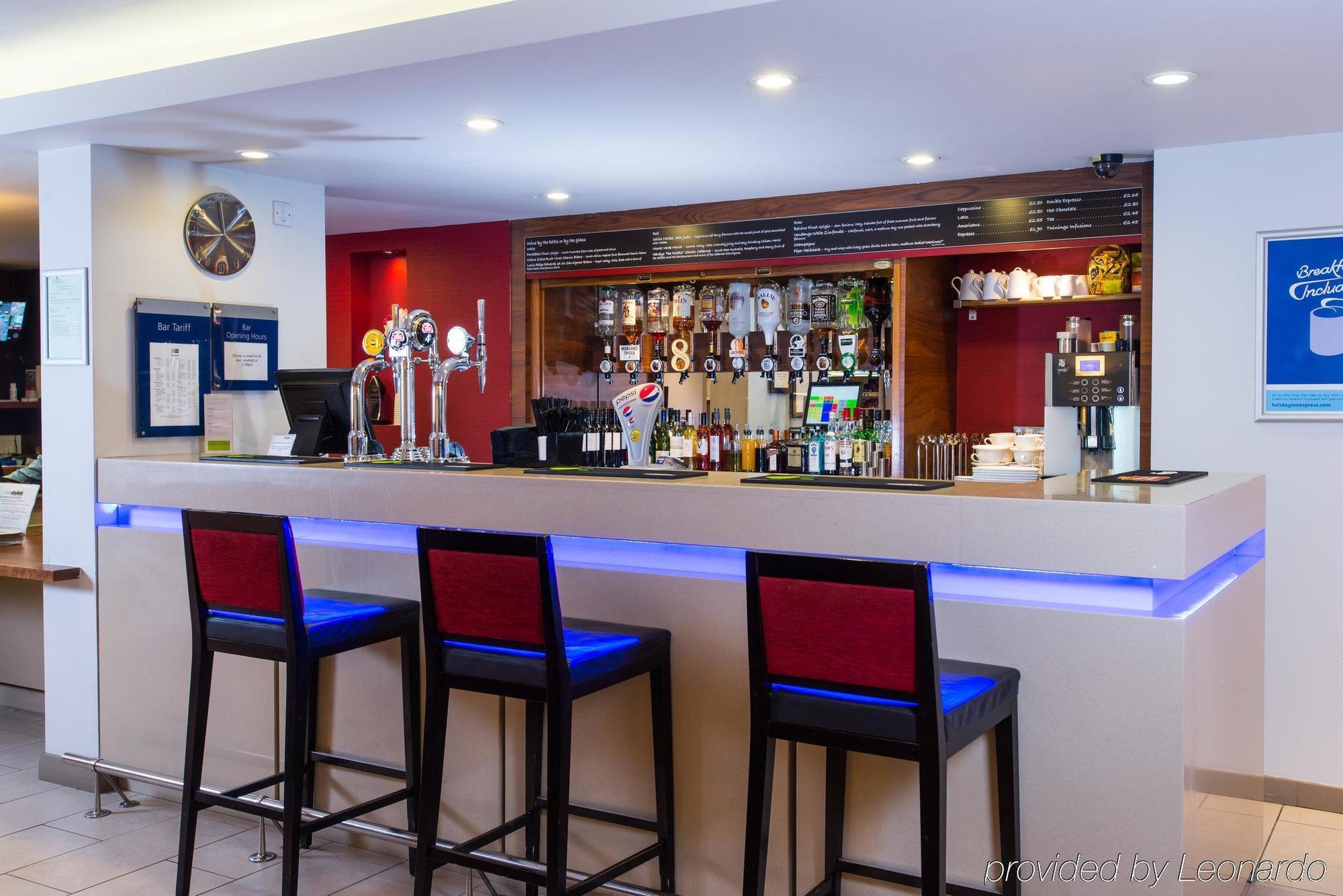 קאסל דונינגטון Holiday Inn Express East Midlands Airport By Ihg מראה חיצוני תמונה