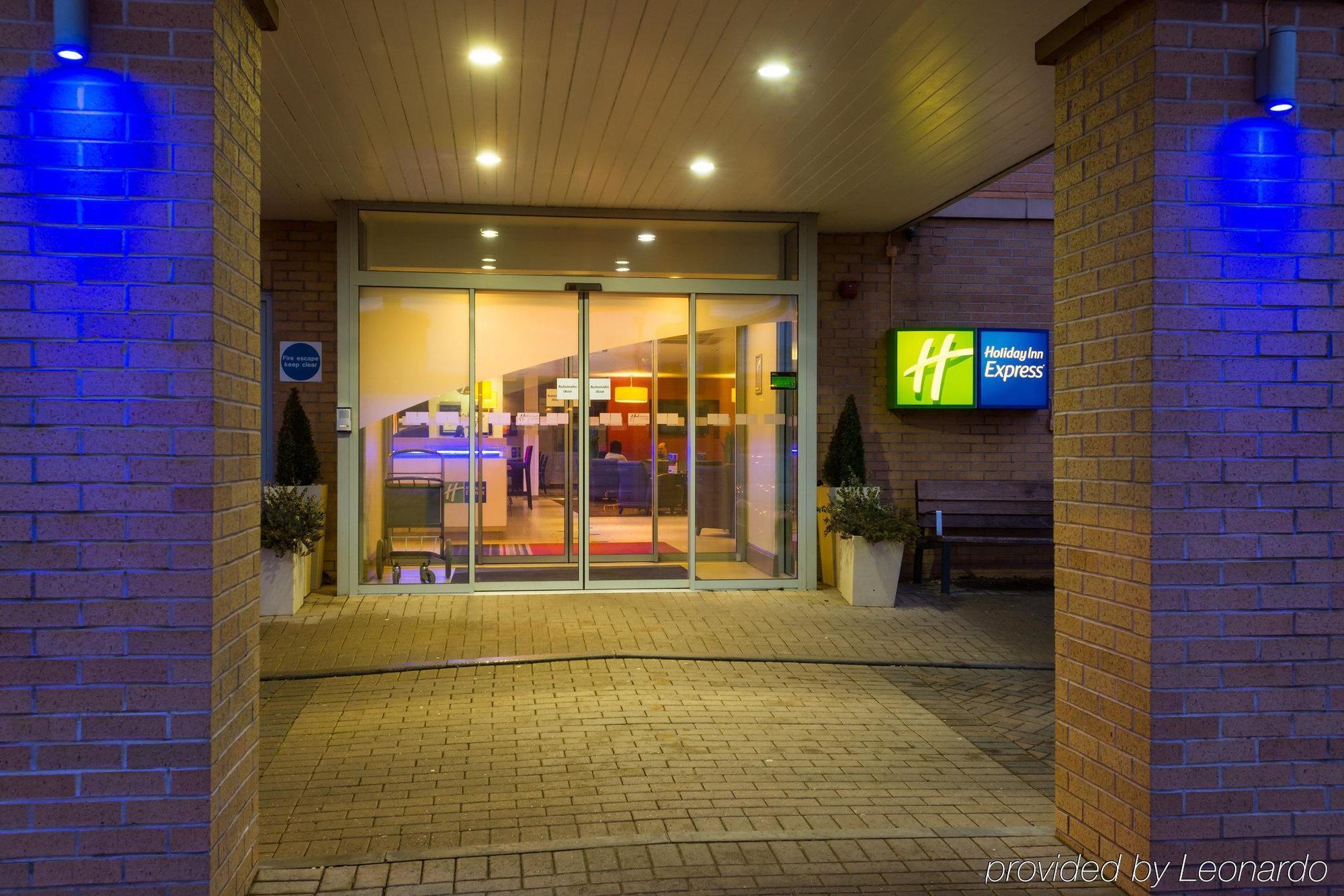 קאסל דונינגטון Holiday Inn Express East Midlands Airport By Ihg מראה חיצוני תמונה