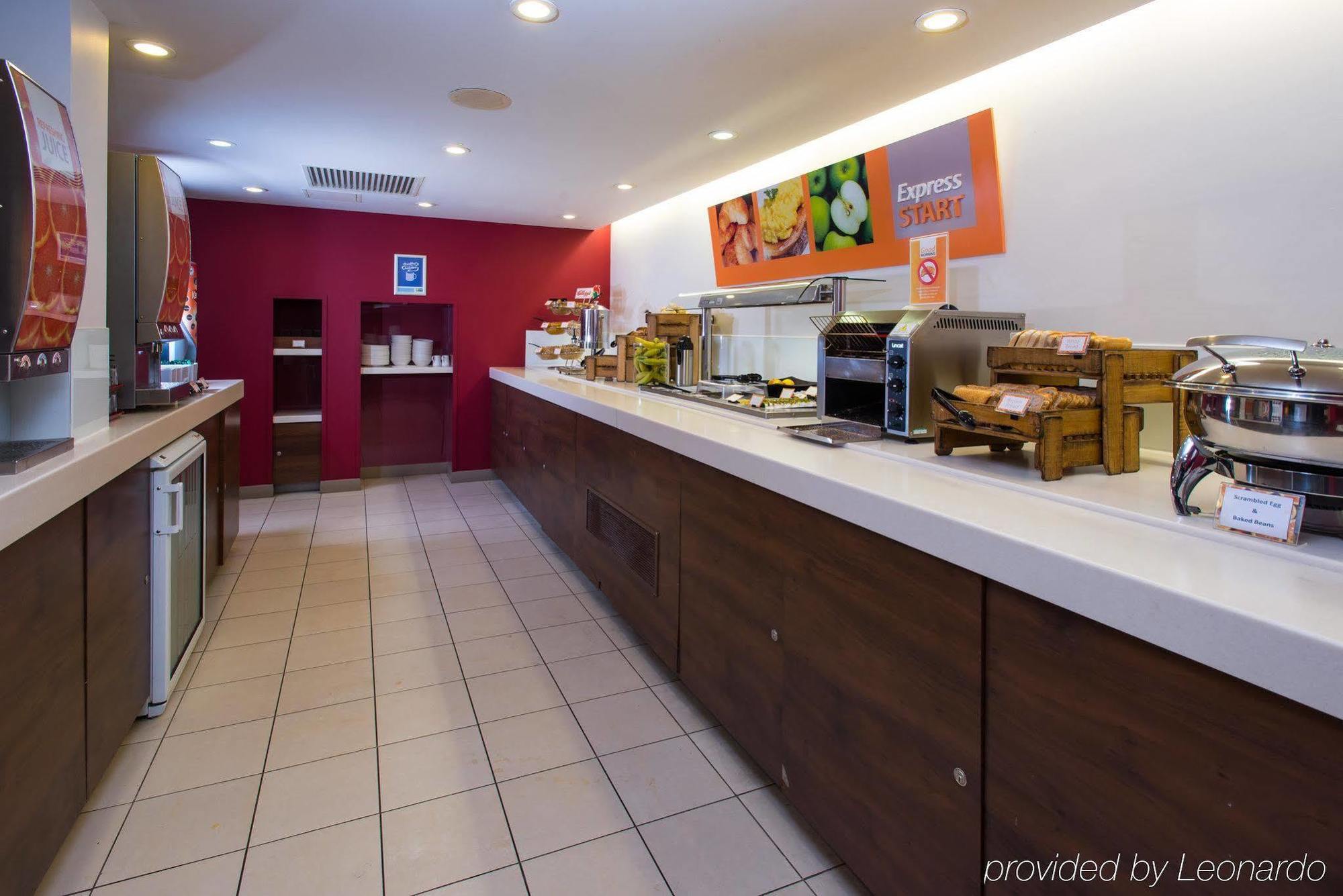 קאסל דונינגטון Holiday Inn Express East Midlands Airport By Ihg מראה חיצוני תמונה